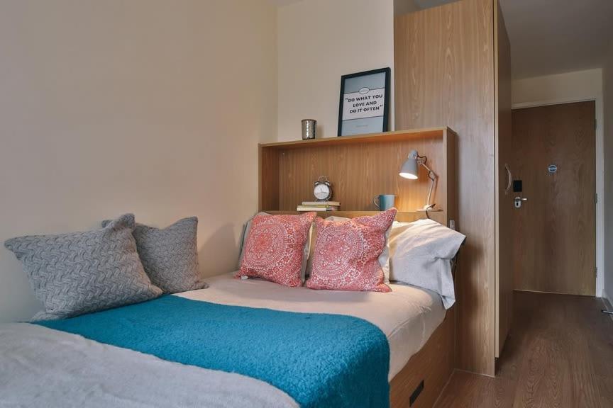 Iq Dorchester House In Bournemouth Bagian luar foto