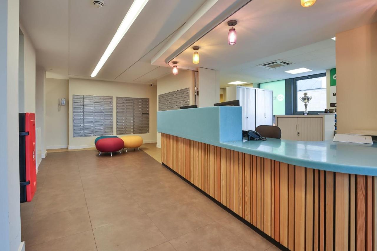 Iq Dorchester House In Bournemouth Bagian luar foto